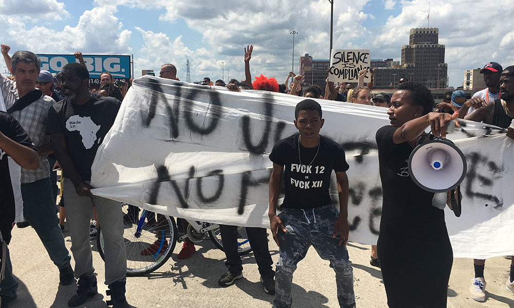 Black Lives Matter Blocks St. Louis Highway